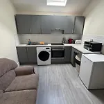 Apartment Unit 4 Tranquil Harbourside Retreat- Location