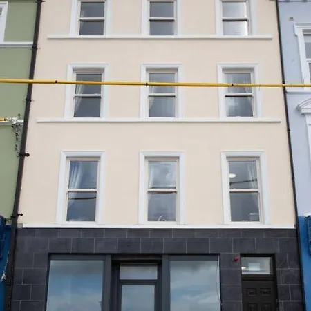 Daire Unit 4 Tranquil Harbourside Retreat- Location *