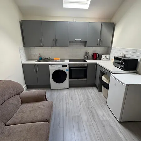 Daire Unit 4 Tranquil Harbourside Retreat- Location